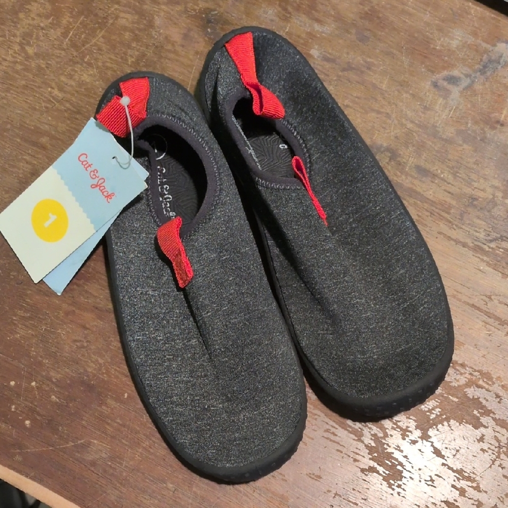Cat & Jack Charcoal Gray Red Slip On Water Shoes Size 1